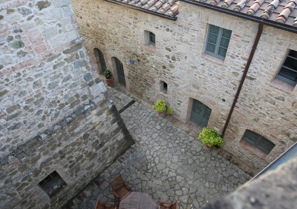 Residence Castello Di Orgiale Castelnuovo Berardenga Luaran gambar