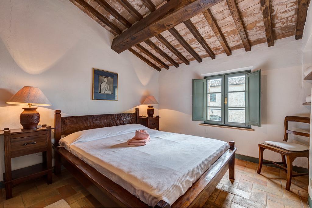 Residence Castello Di Orgiale Castelnuovo Berardenga Luaran gambar